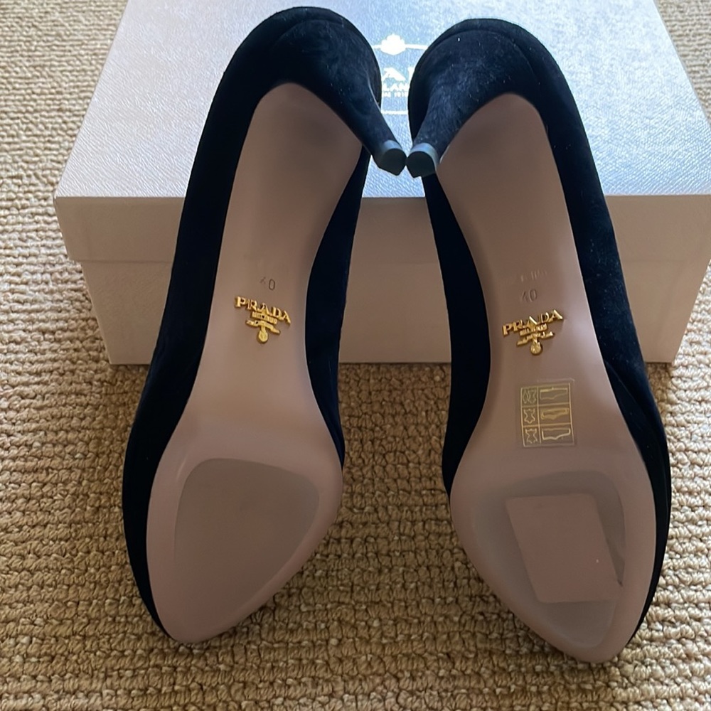 Prada Black Suede Pumps - Picture 6 of 10